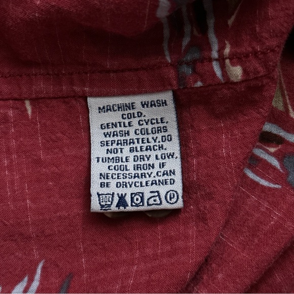 Reyn Spooner Shirt Mens Size M Short Sleeve Geometric Surf Sailboats Print Red - Picture 5 of 5